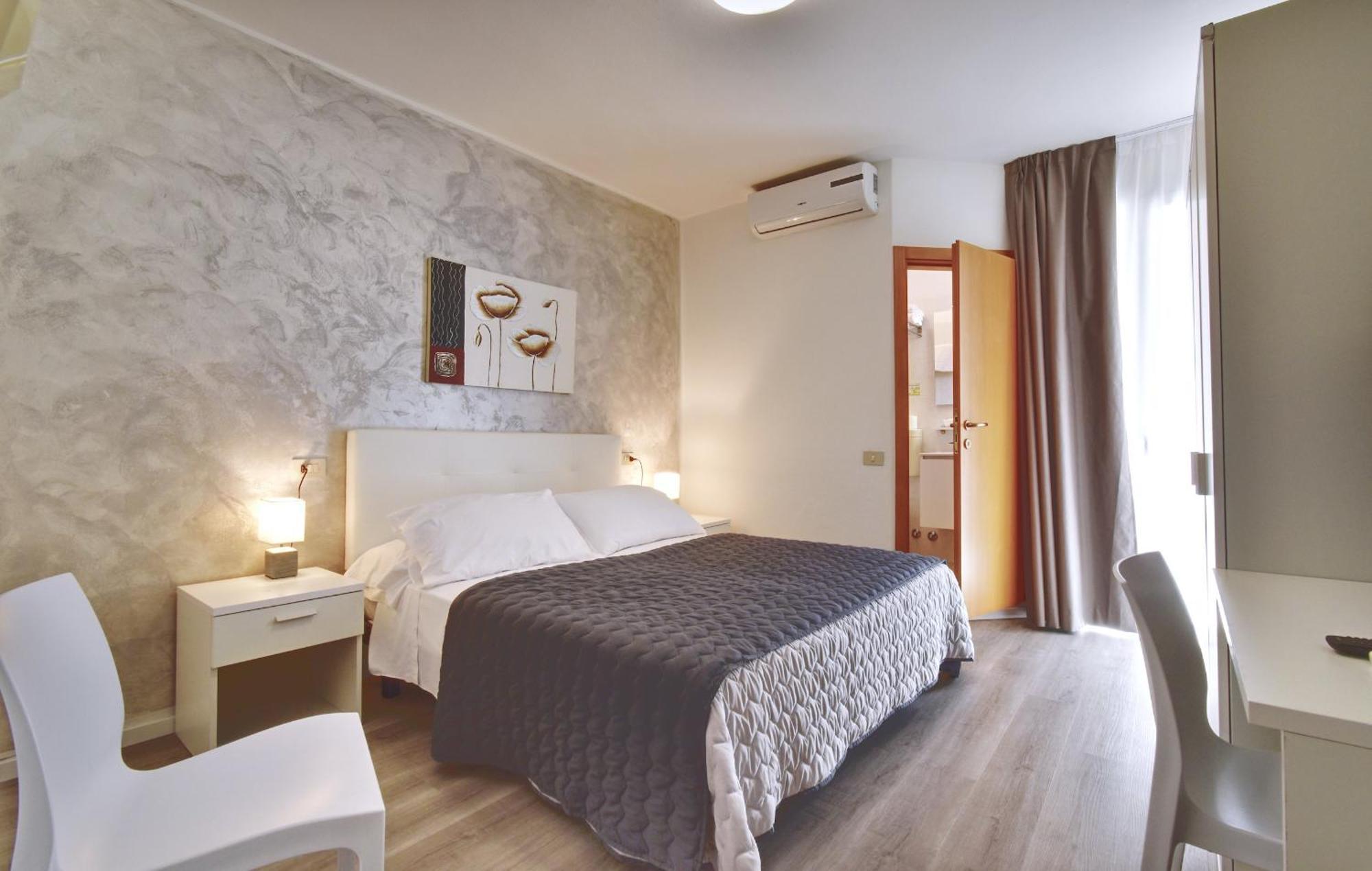 Hotel Augusta Caorle Eksteriør bilde