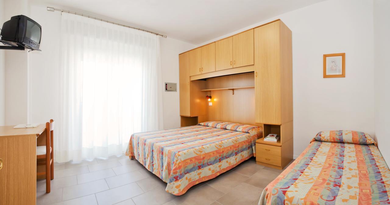 Hotel Augusta Caorle Eksteriør bilde