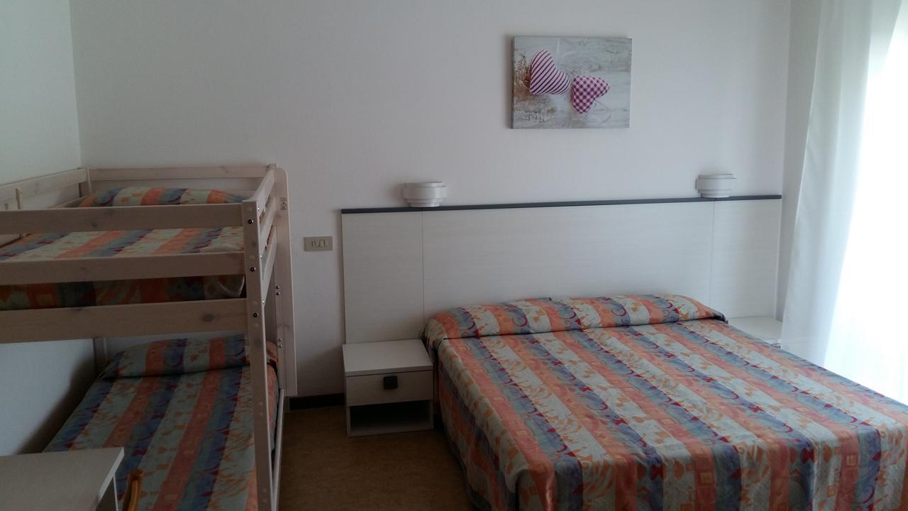 Hotel Augusta Caorle Eksteriør bilde